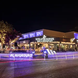  Apartmanhotel Stratovarius Nissi